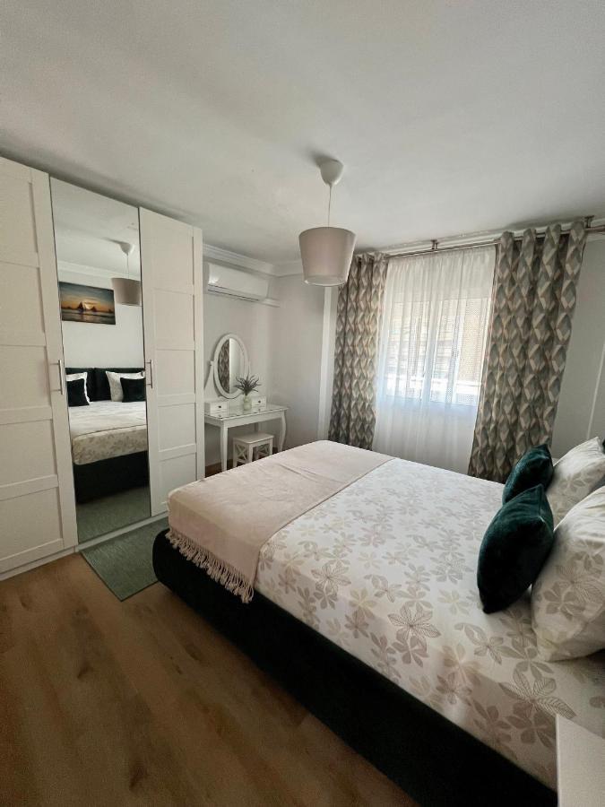 Apartamentos Prestige Suites Malaga II Eksteriør billede